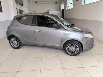 Lancia Ypsilon 1.2 69 CV 5 porte GPL Ecochic Silver usata