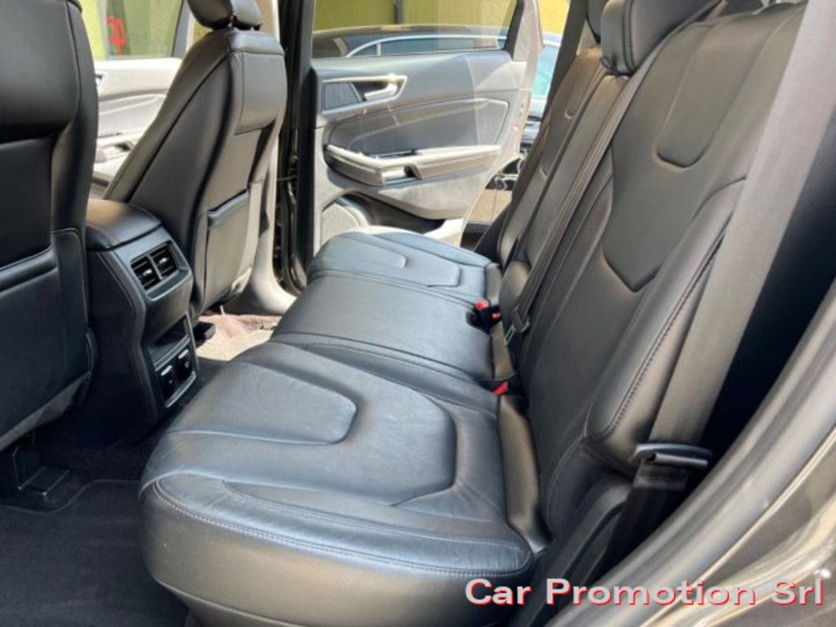 Ford Edge 2.0 TDCI 210 CV AWD Start&Stop Powershift Titanium (13)