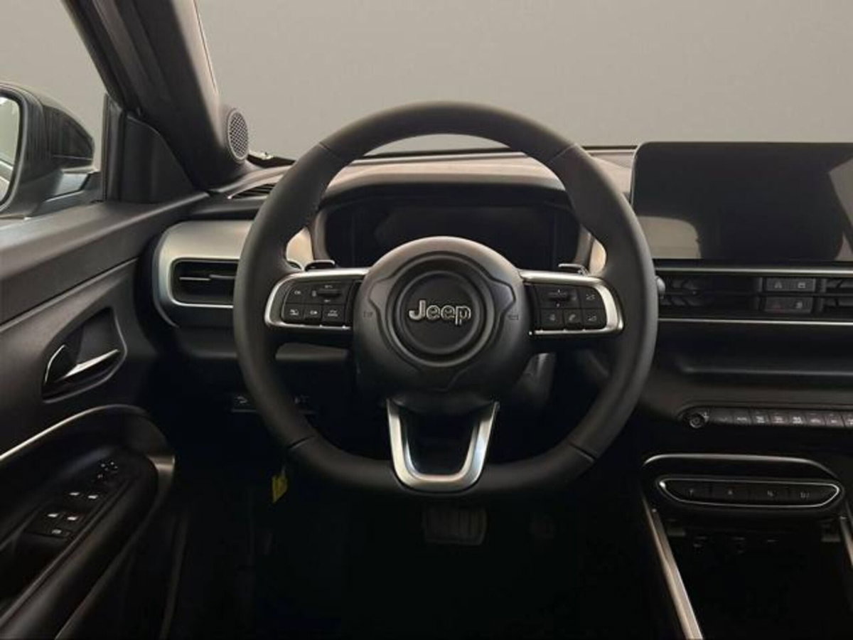 Jeep Avenger 1.2 turbo e-hybrid mhev Summit fwd 110cv edct6 (16)