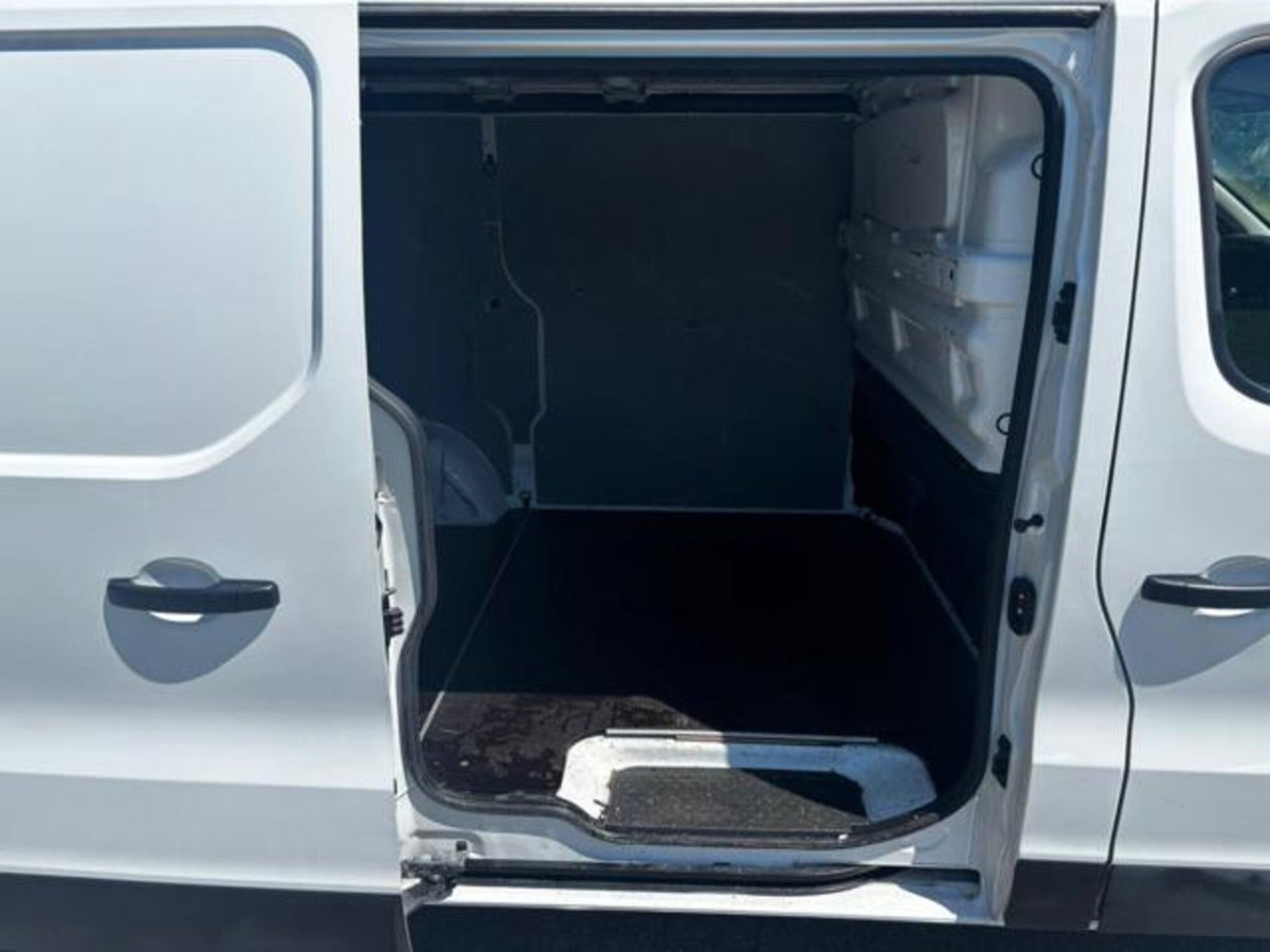 Renault Trafic Furgone T27 2.0 dCi 110CV PC-TN Furgone Ice Plus (4)