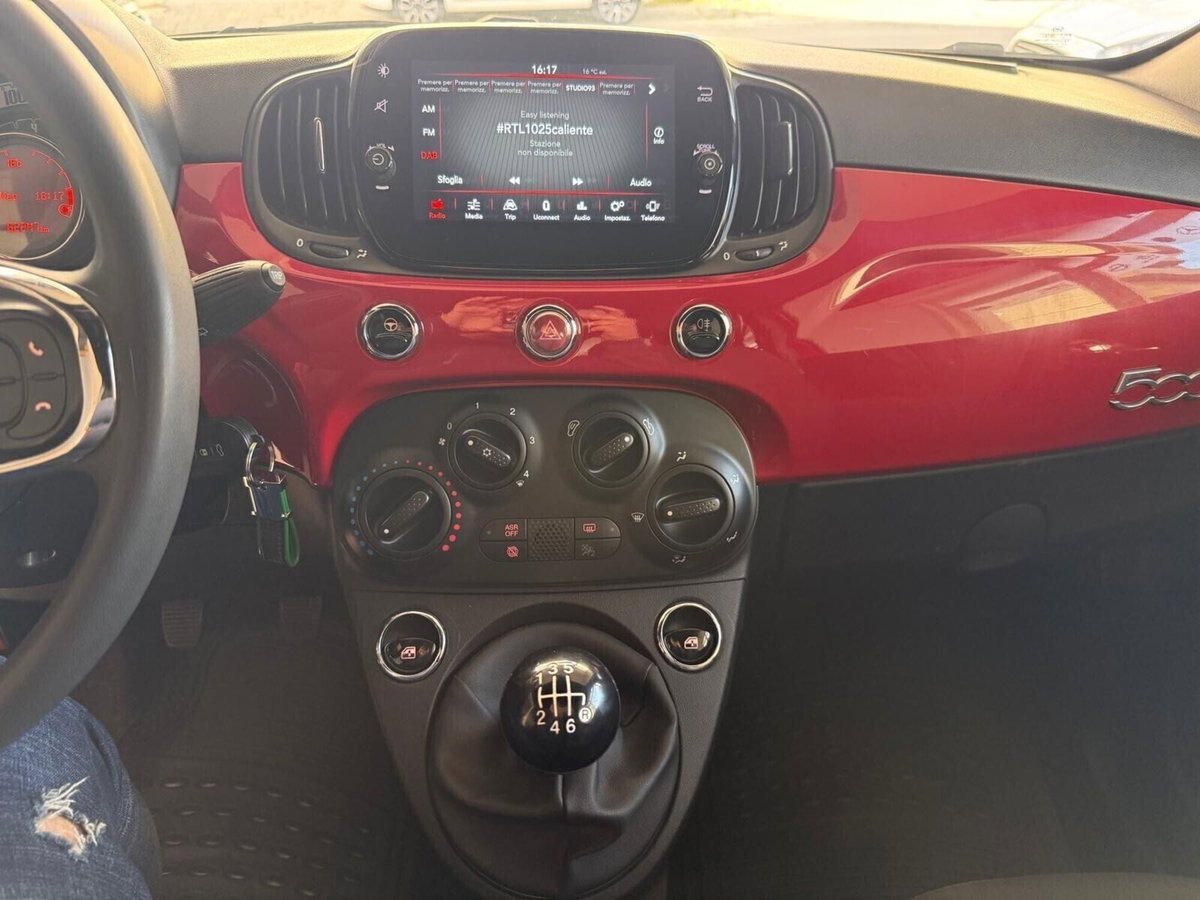Fiat 500 1.0 Hybrid Red (7)