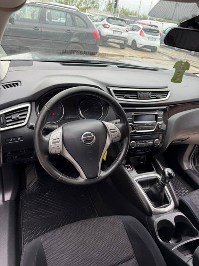 Nissan Qashqai 1.5 dCi Tekna (11)