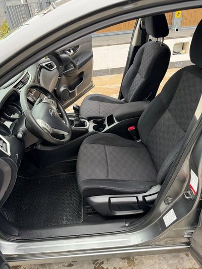 Nissan Qashqai 1.5 dCi Tekna (12)