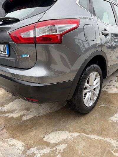 Nissan Qashqai 1.5 dCi Tekna (18)