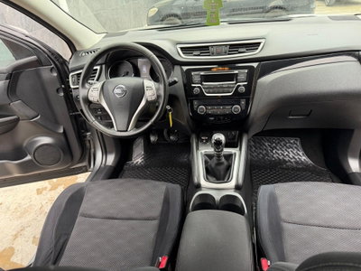 Nissan Qashqai 1.5 dCi Tekna (7)