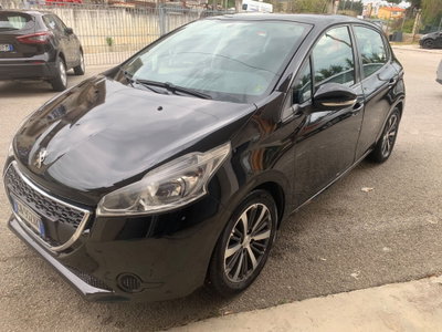 Peugeot 208 HDi 68 CV 5 porte Allure usata