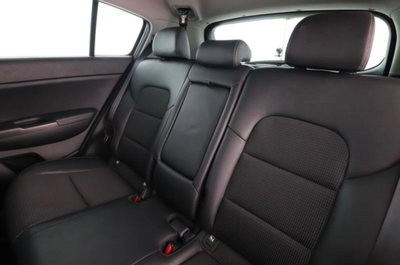 Kia Sportage 1.7 CRDI 2WD Style (9)
