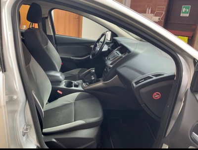 Ford Focus Station Wagon 1.6 TDCi 115 CV SW Titanium (3)