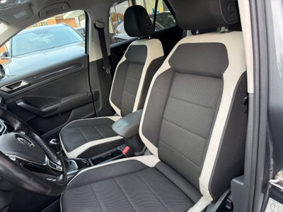 Volkswagen T-Roc 1.6 TDI SCR Style BlueMotion Technology (9)