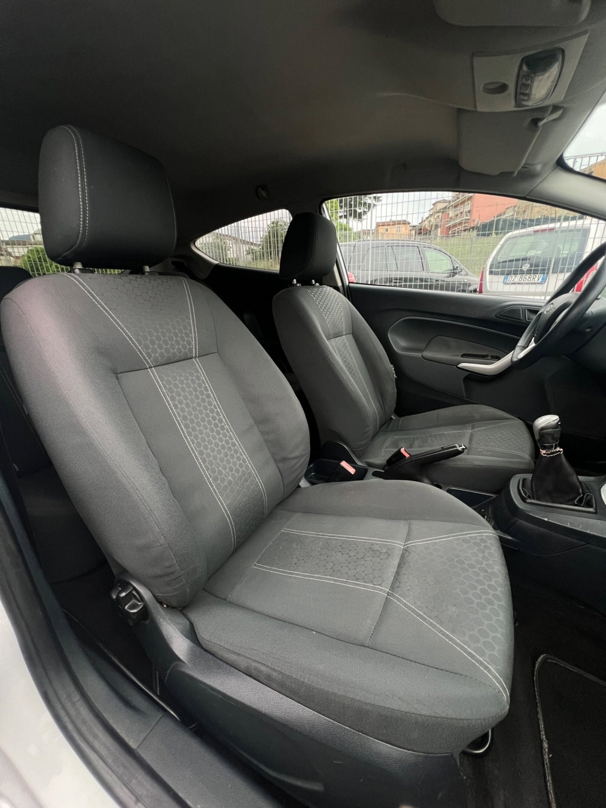Ford Fiesta 1.4 TDCi 3p. Titanium (15)