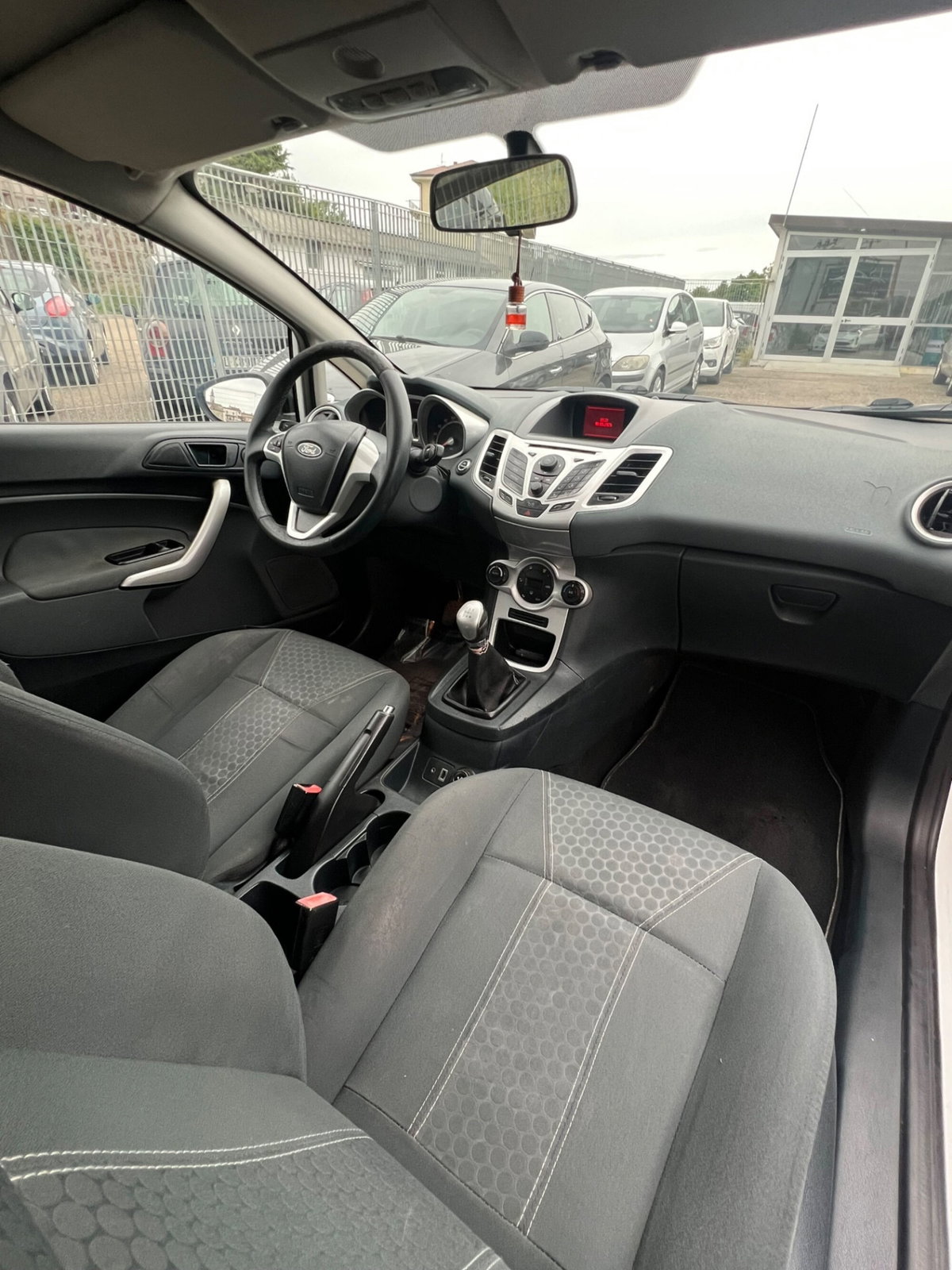 Ford Fiesta 1.4 TDCi 3p. Titanium (16)