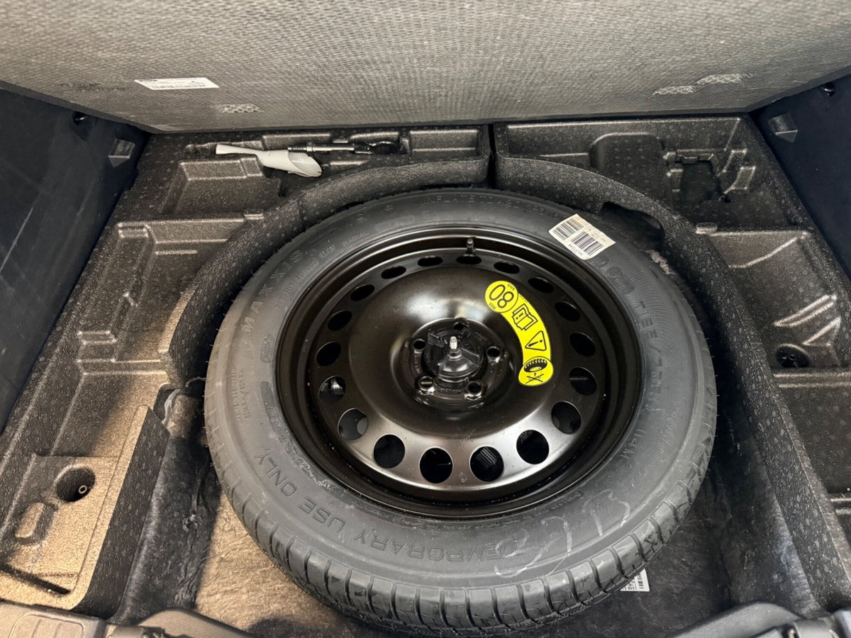 Ford Kuga 1.5 EcoBlue 120 CV 2WD ST-Line (10)