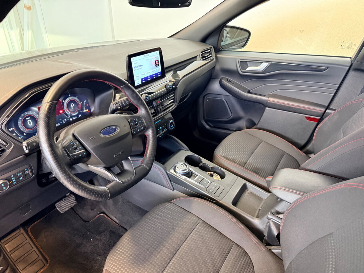 Ford Kuga 1.5 EcoBlue 120 CV 2WD ST-Line (15)