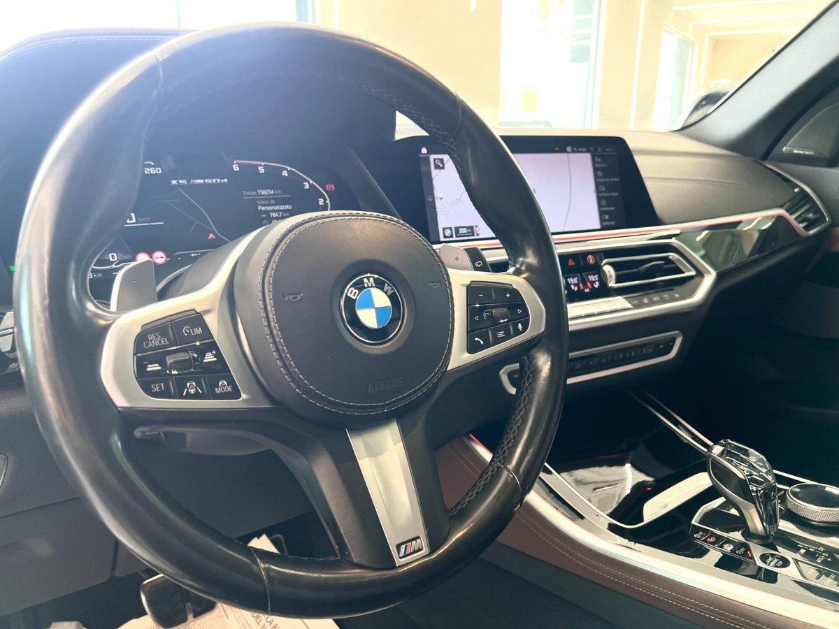 BMW X5 M50d (10)