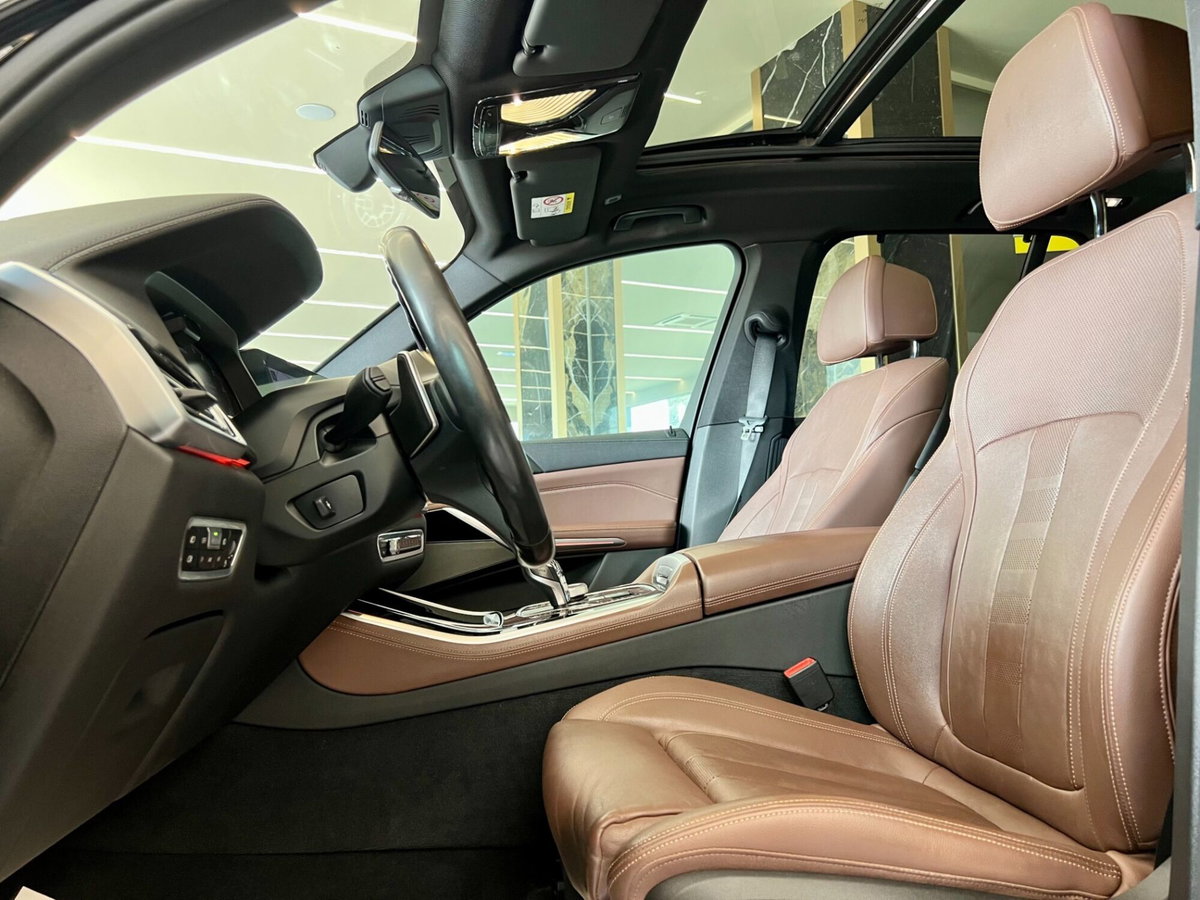 BMW X5 M50d (11)