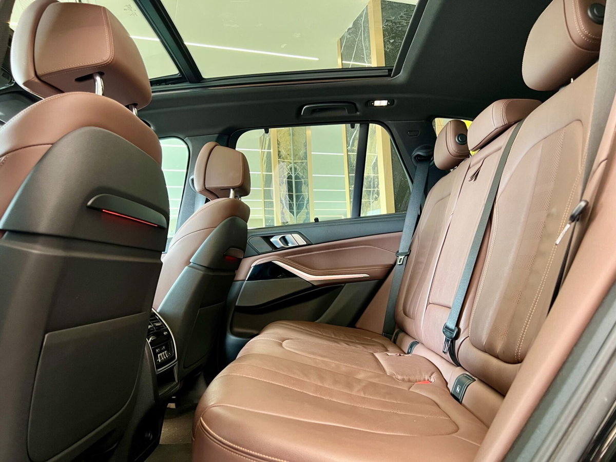 BMW X5 M50d (12)