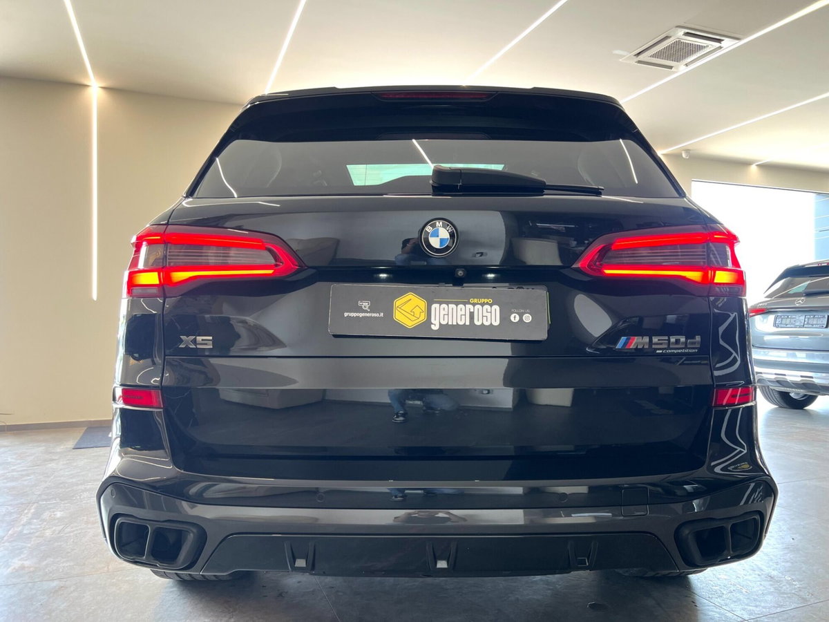 BMW X5 M50d (4)