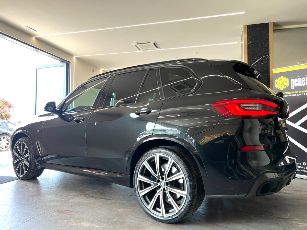 BMW X5 M50d (5)