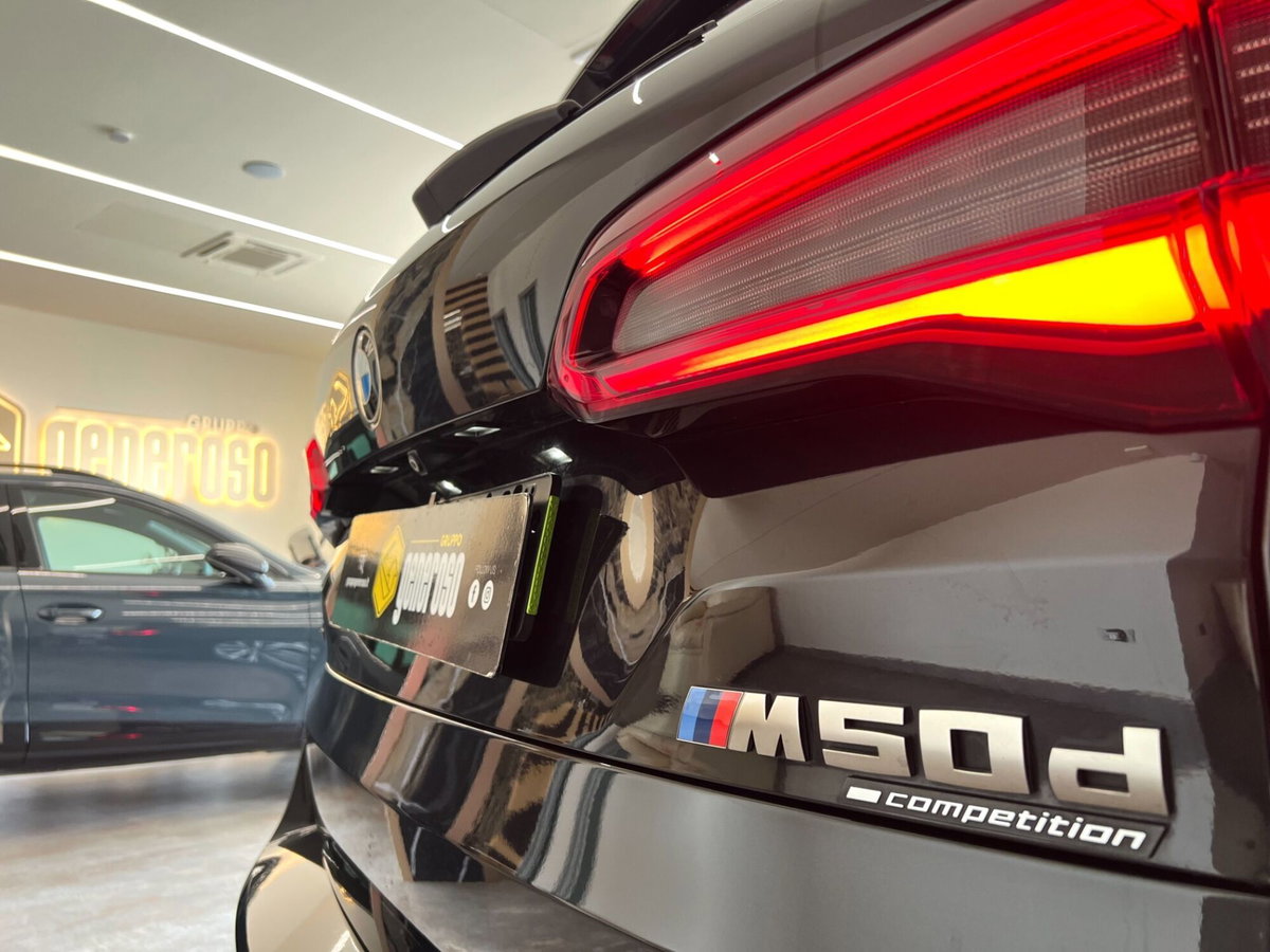 BMW X5 M50d (6)