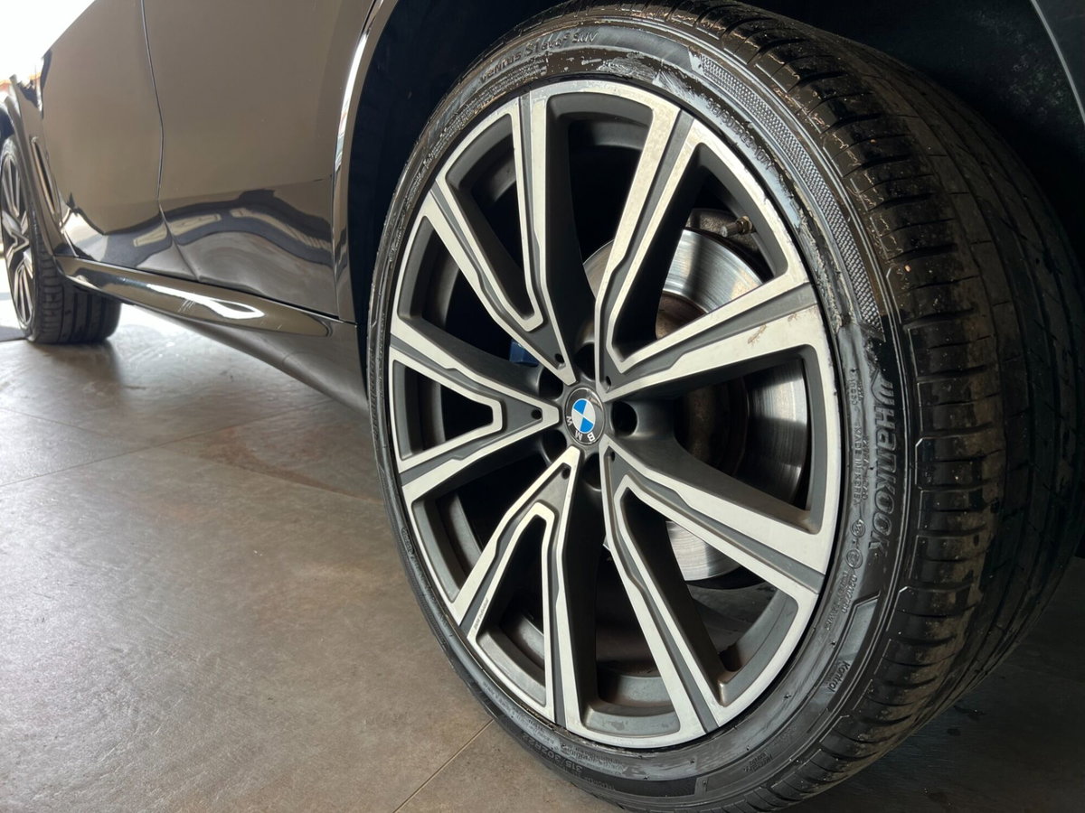 BMW X5 M50d (8)