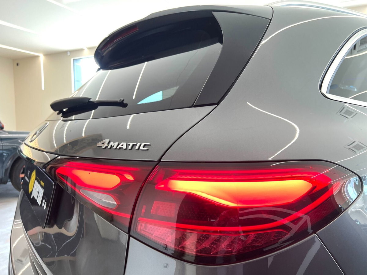 Mercedes-Benz GLC 220 d 4Matic Mild Hybrid AMG Premium Plus (6)