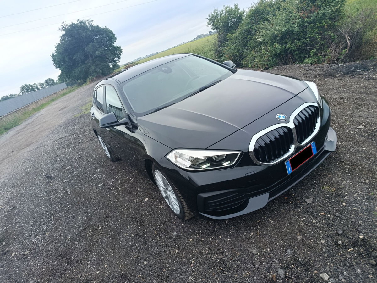 BMW Serie 1 116d 2.0 116CV cat 5 porte Attiva DPF (5)