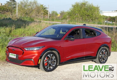 Ford Mustang Mach-E AWD  Standard 269CV (3)