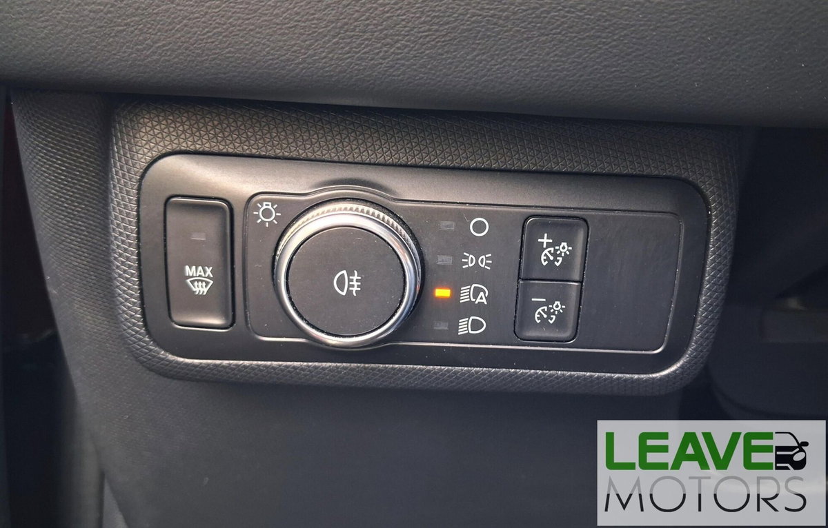 Ford Mustang Mach-E AWD  Standard 269CV (18)