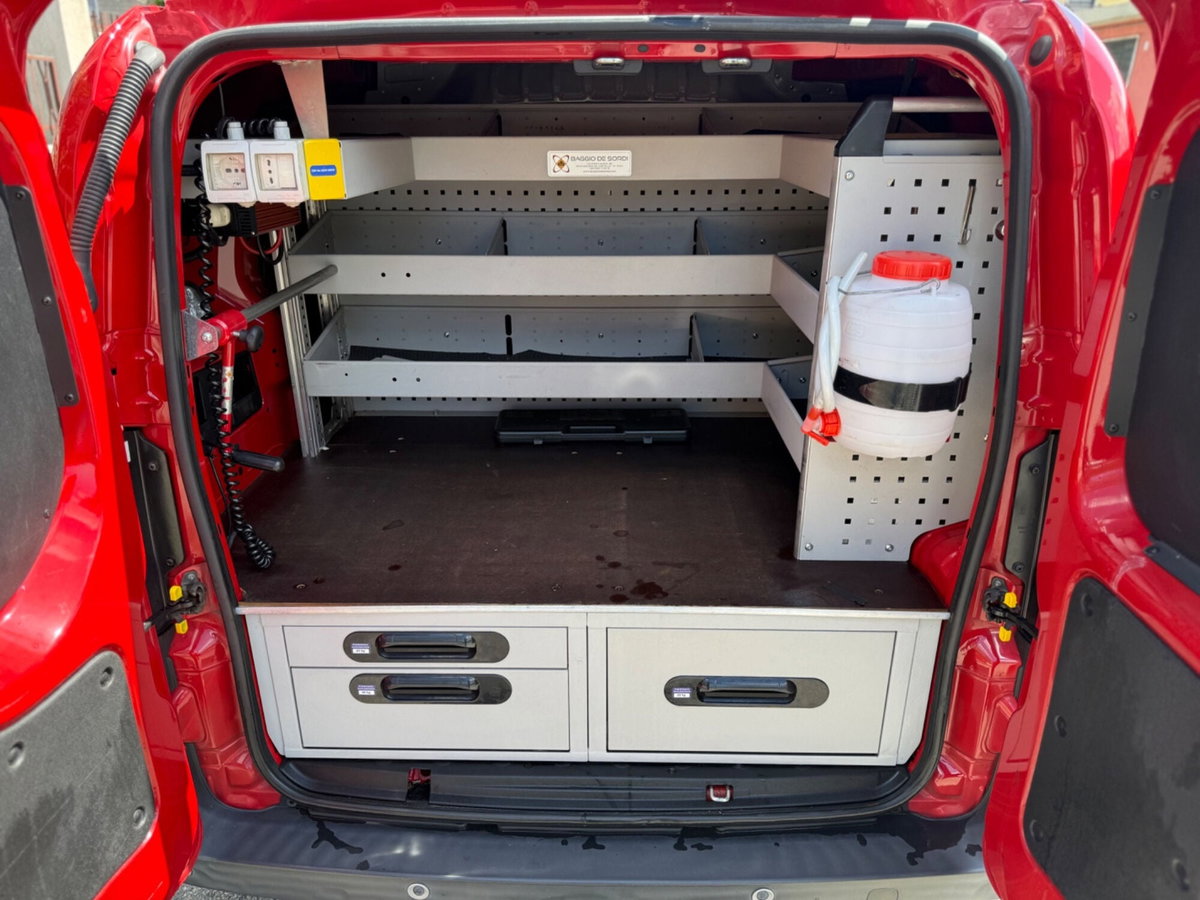 Fiat Fiorino combi N1 1.3 mjt 95cv Adventure (8)