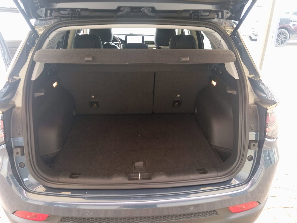 Jeep Compass 1.6 Multijet II 2WD Limited (11)