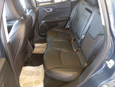 Jeep Compass 1.6 Multijet II 2WD Limited (13)