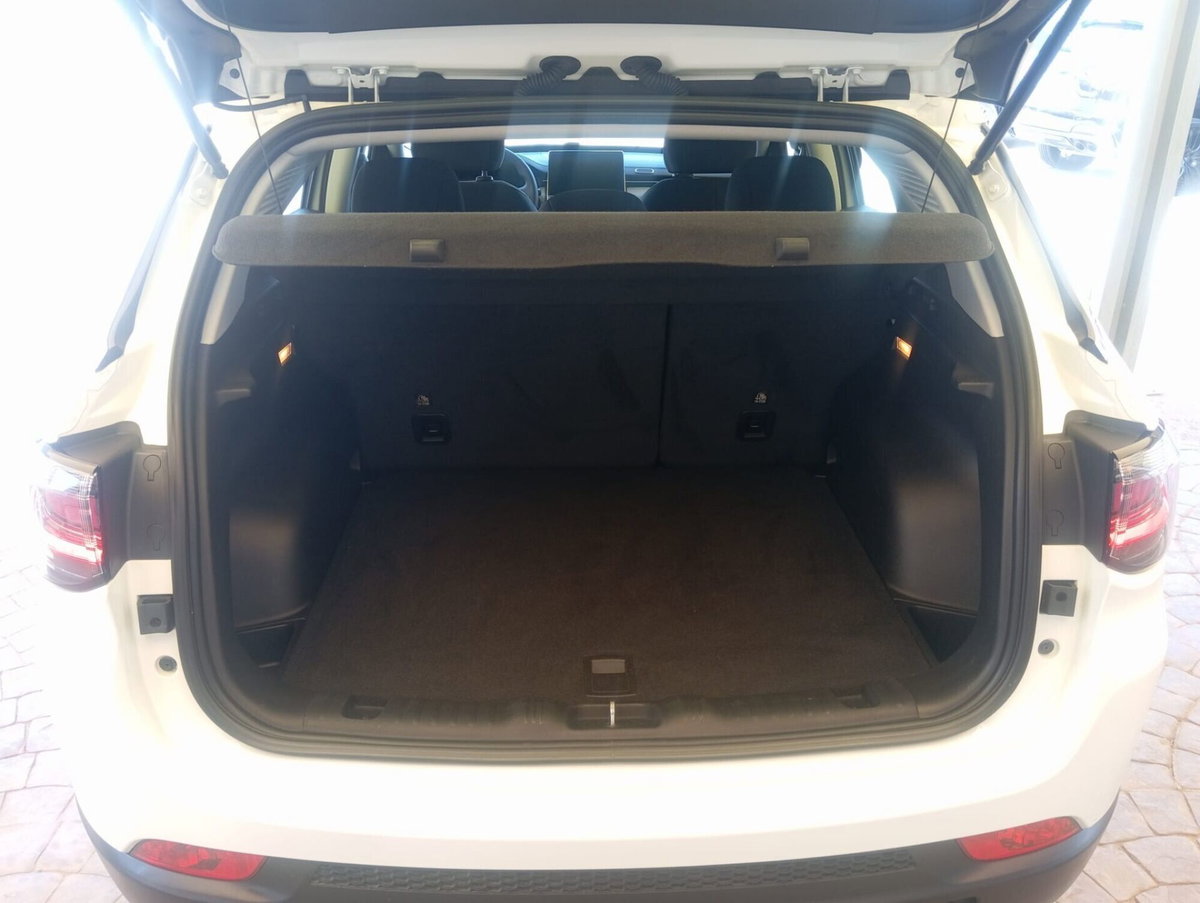 Jeep Compass 1.6 Multijet II 2WD Longitude (11)