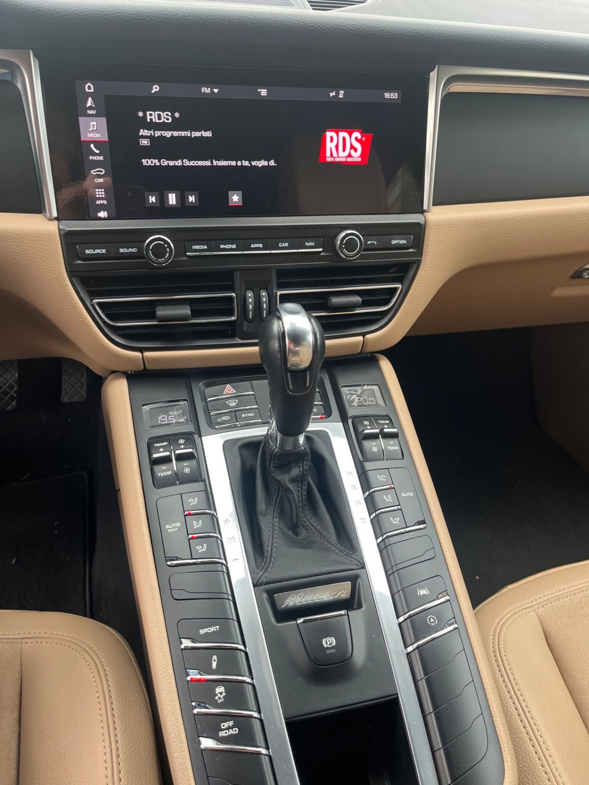 Porsche Macan 2.0 (9)