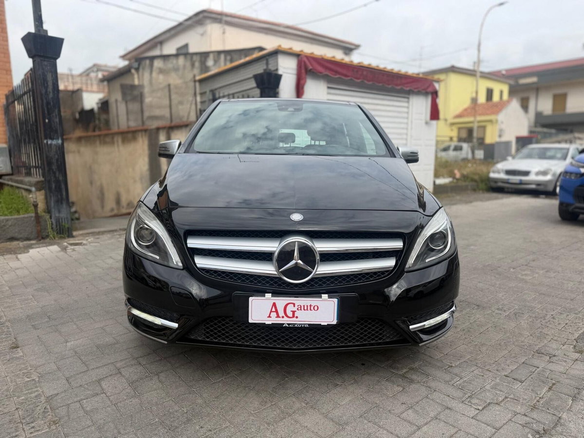 Mercedes-Benz Classe B 200 CDI BlueEFFICIENCY Premium (2)