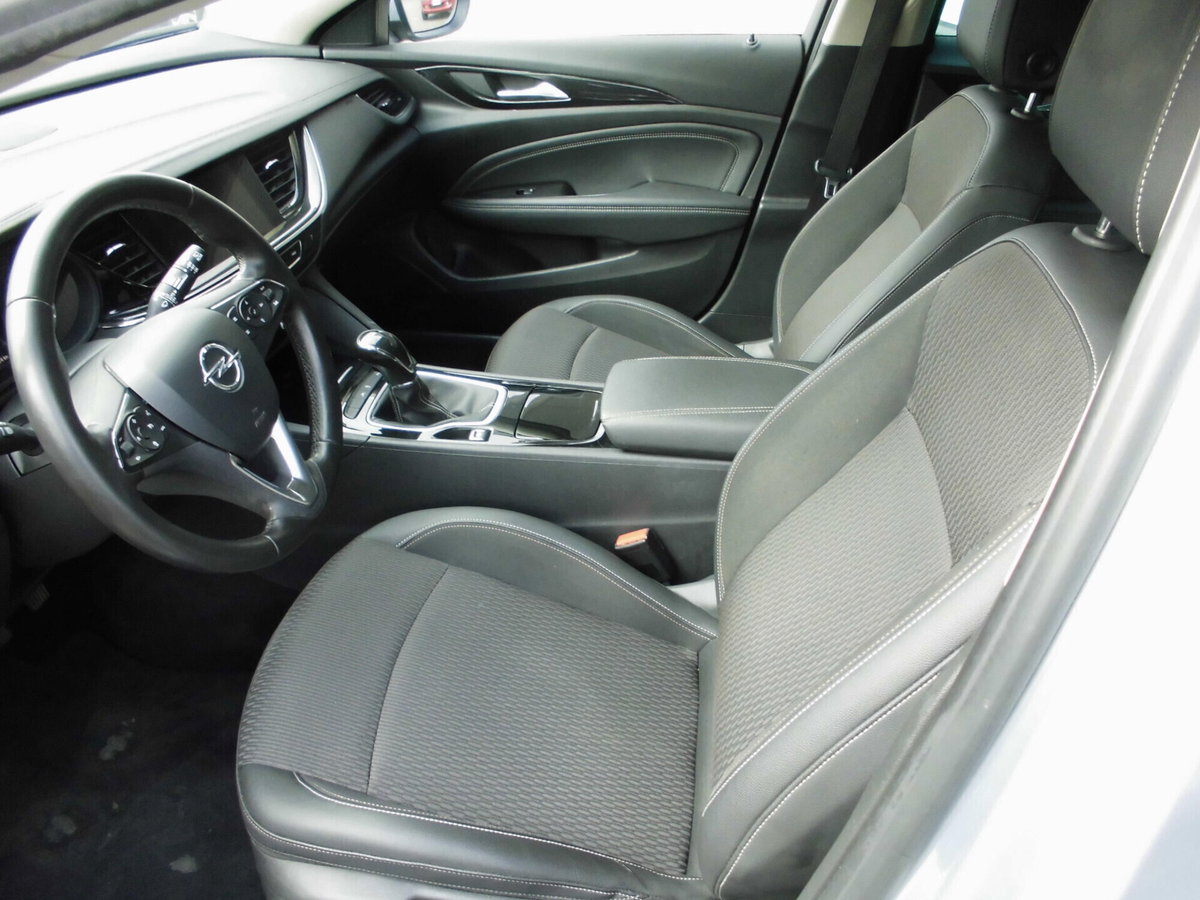 Opel Insignia Station Wagon 2.0 CDTI S&S aut. Sports Innovation (8)