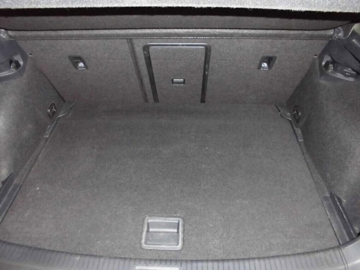 Volkswagen Golf 2.0 TDI DSG 5p. 4MOTION Executive BlueMotion Technology (12)