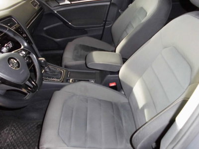 Volkswagen Golf 2.0 TDI DSG 5p. 4MOTION Executive BlueMotion Technology (8)