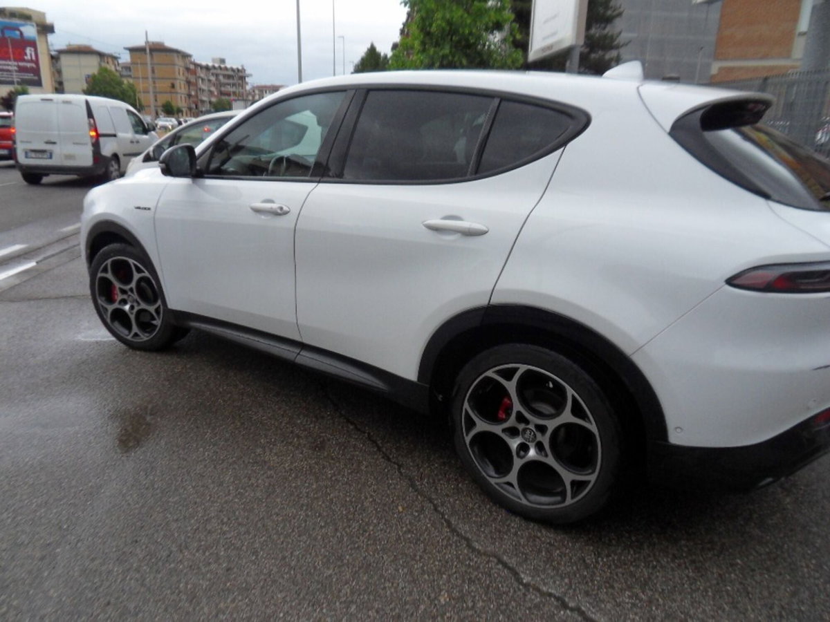 Alfa Romeo Tonale Tonale 1.5 160 CV MHEV TCT7 Ti (6)