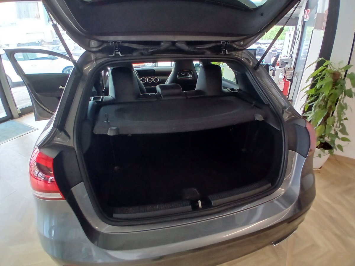 Mercedes-Benz Classe A 180 d Automatic Premium (15)