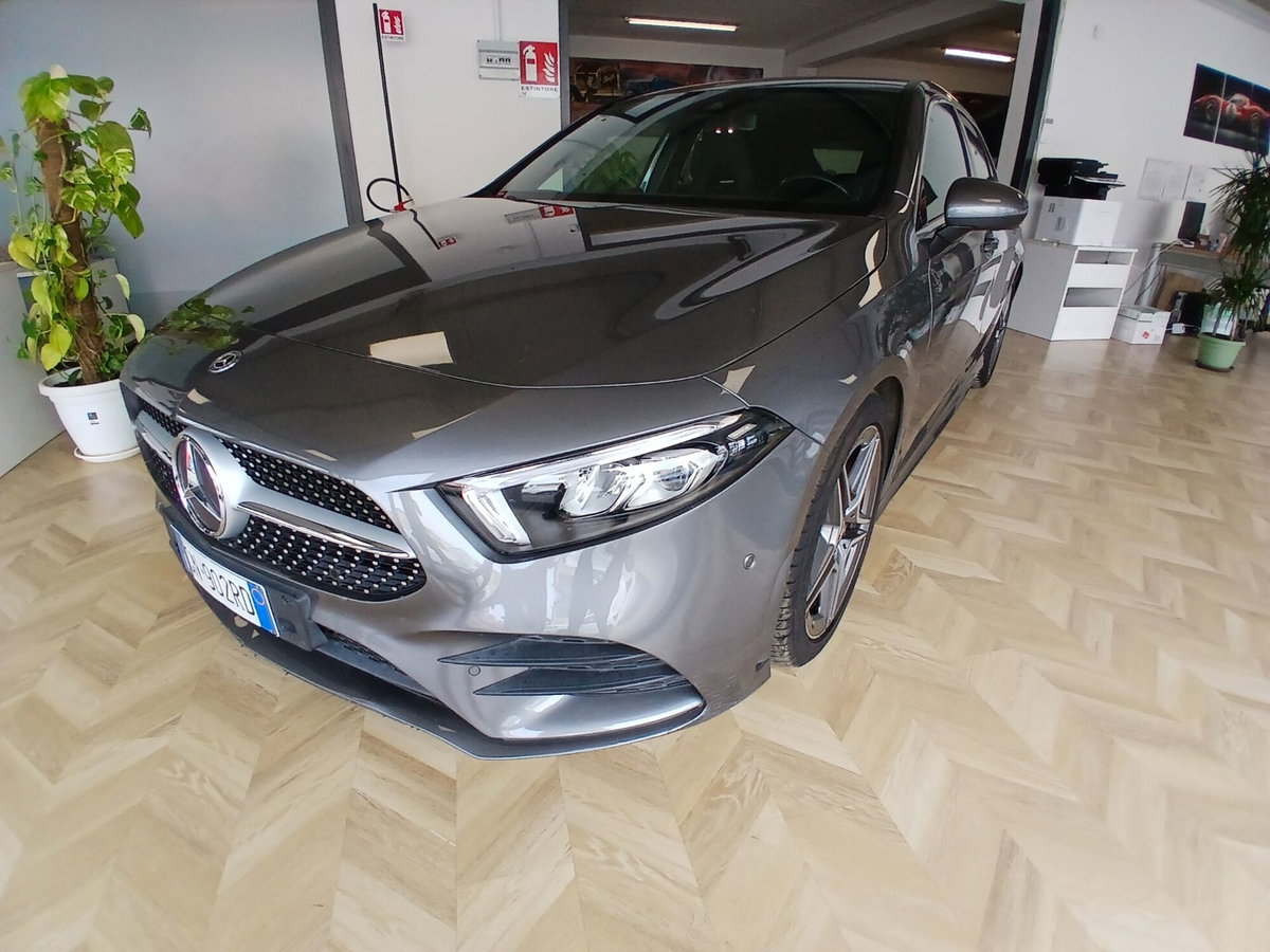 Mercedes-Benz Classe A 180 d Automatic Premium (2)
