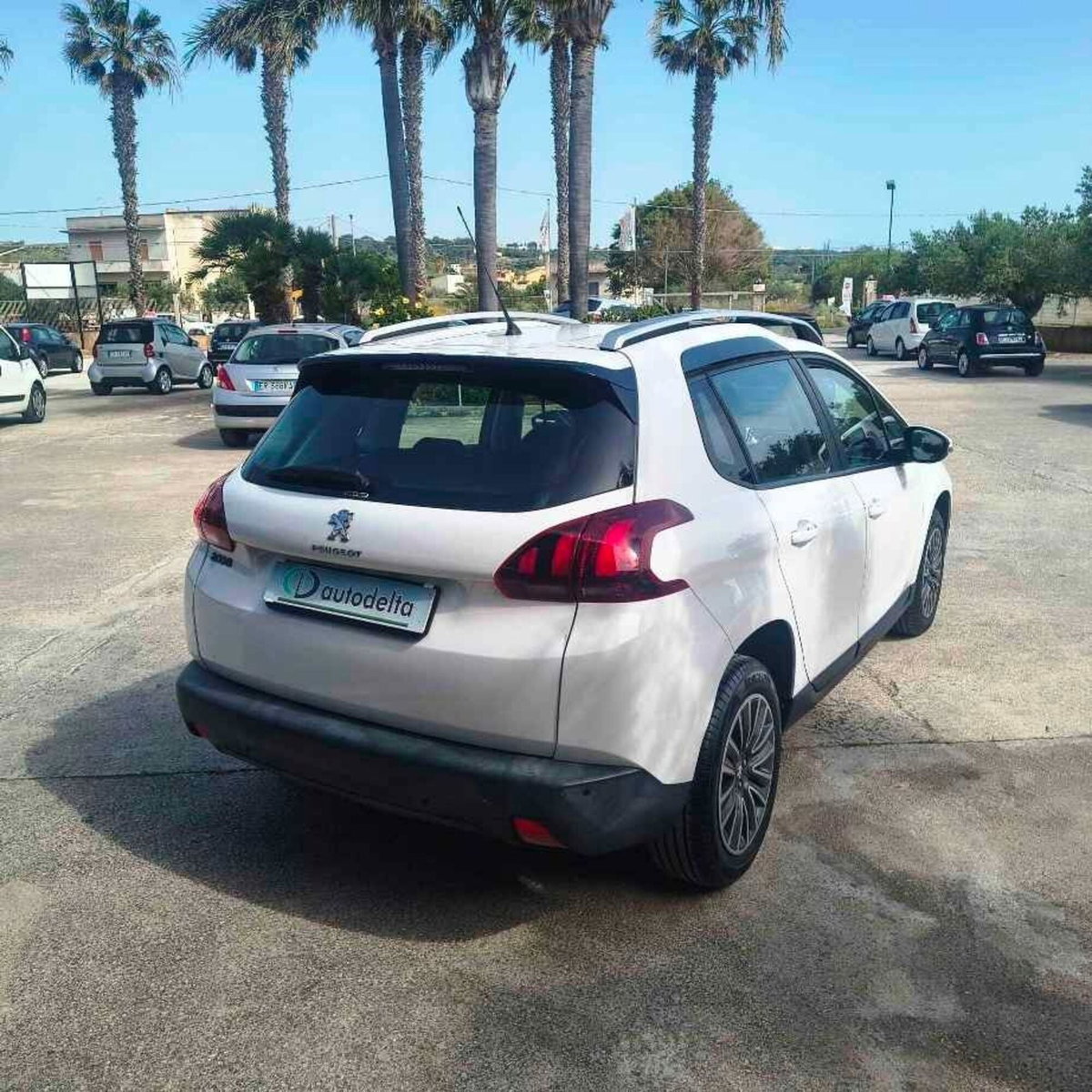 Peugeot 2008 75 Active (2)