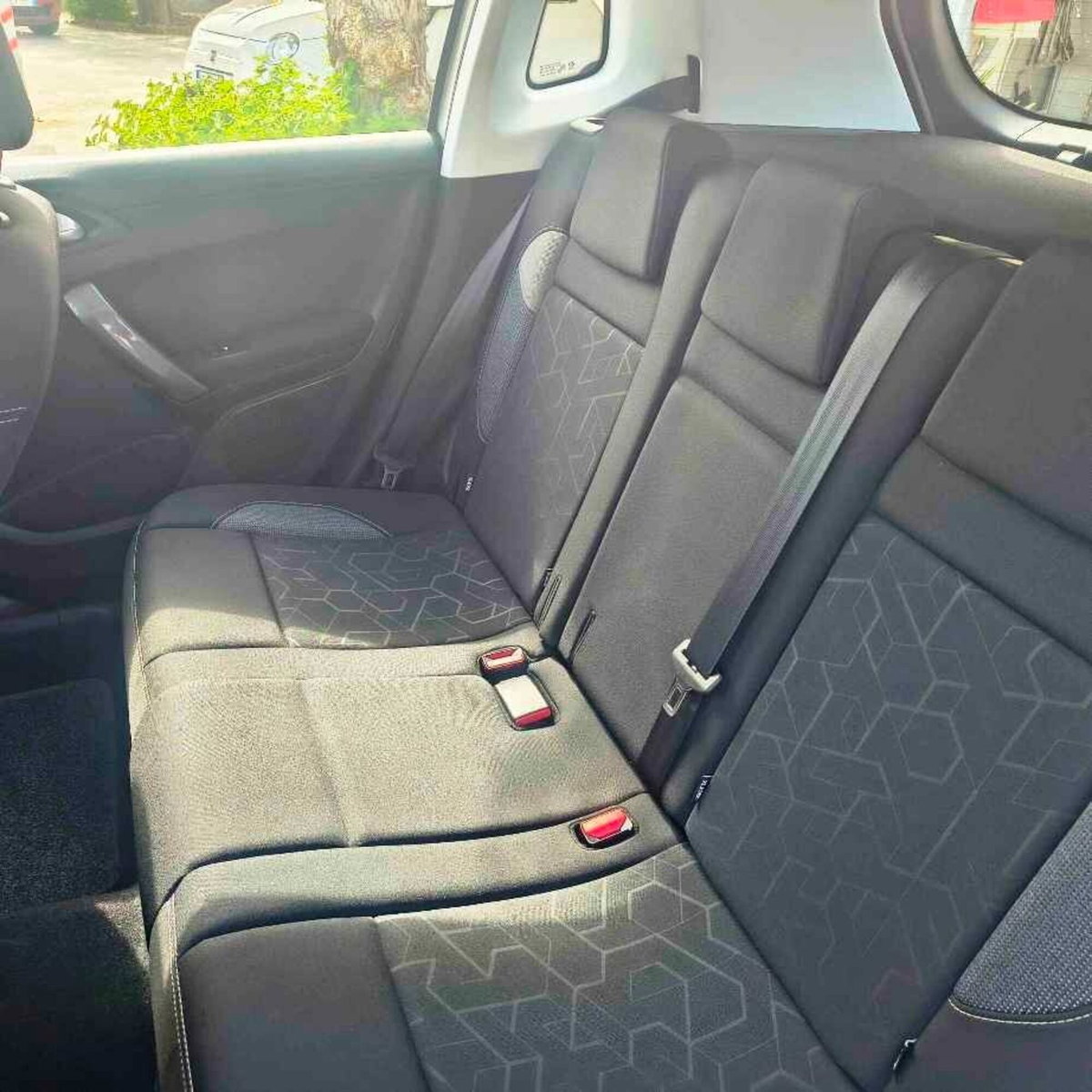 Peugeot 2008 75 Active (7)