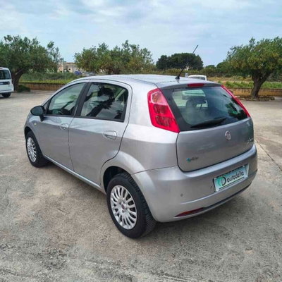 Fiat Grande Punto 1.4 3 porte Actual Natural Power (3)