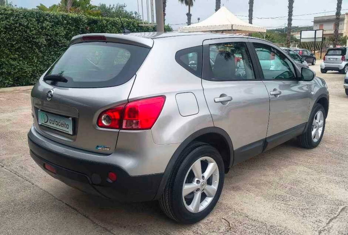 Nissan Qashqai 1.5 dCi Acenta (2)