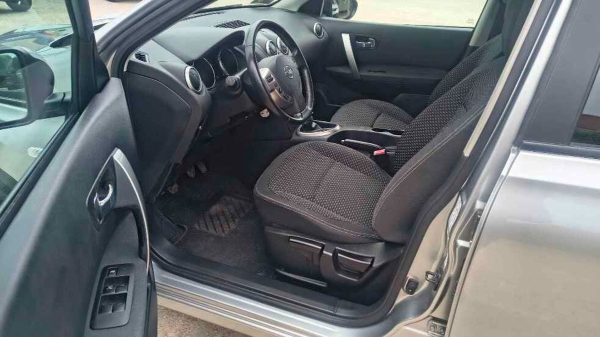 Nissan Qashqai 1.5 dCi Acenta (5)