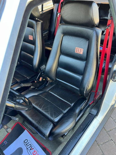 Lancia Delta i.e. turbo HF (11)