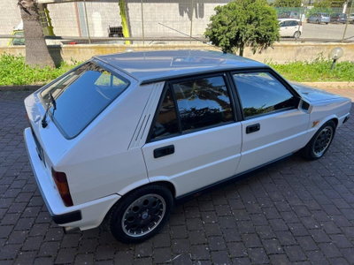 Lancia Delta i.e. turbo HF (7)