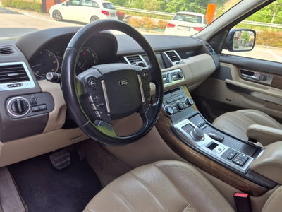Land Rover Range Rover Sport 3.0 SDV6 HSE (4)