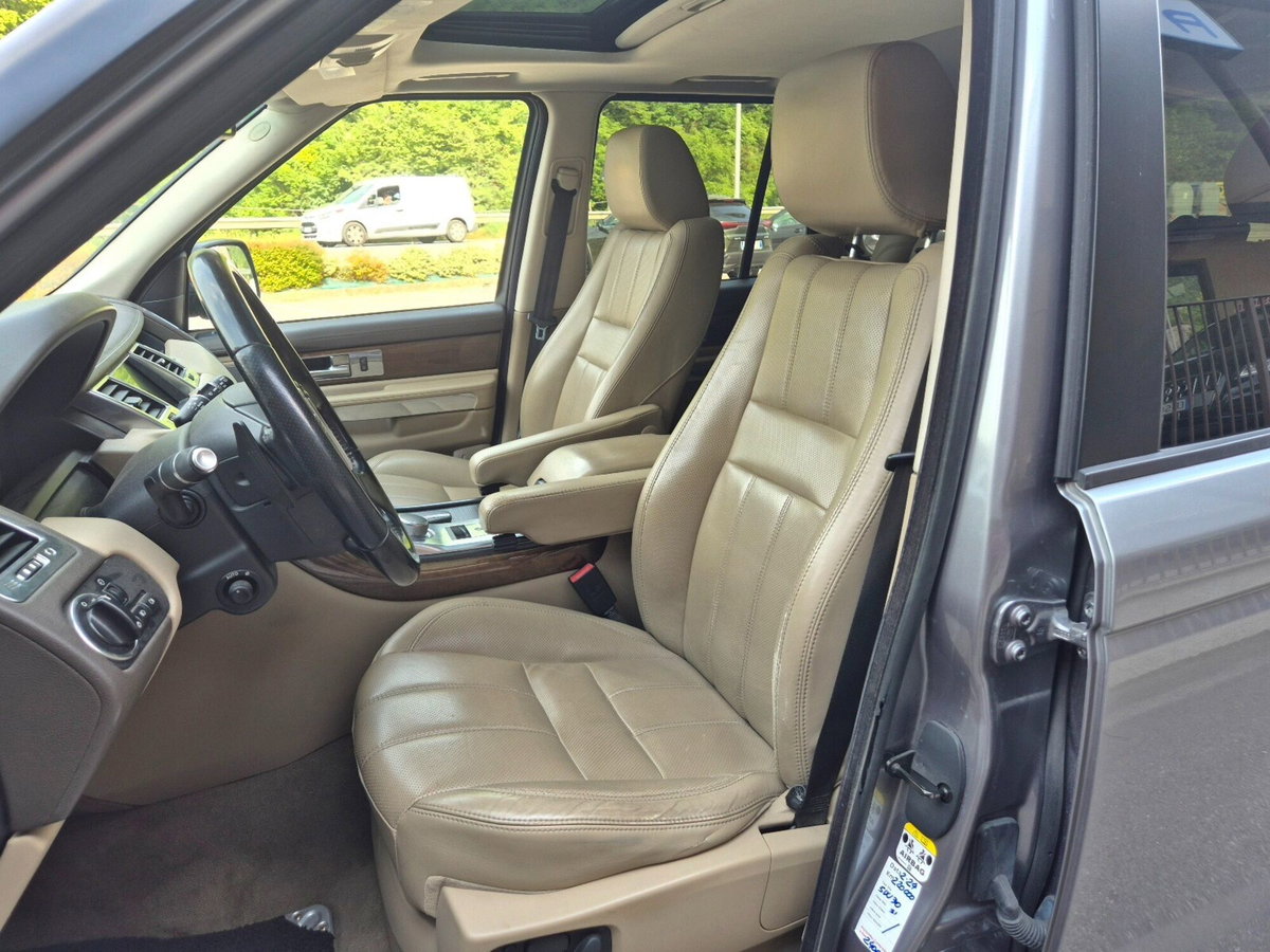 Land Rover Range Rover Sport 3.0 SDV6 HSE (5)