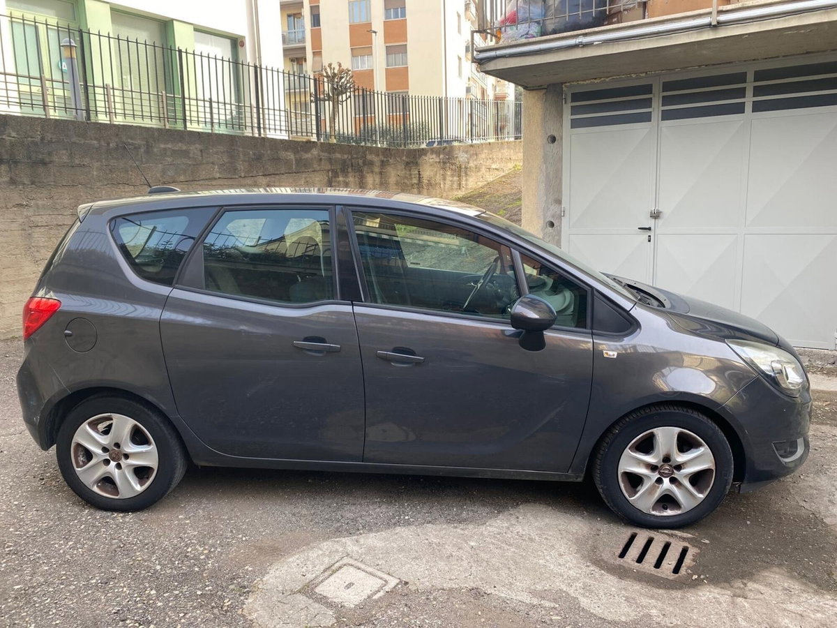 Opel Meriva 1.4 Turbo 120CV GPL Tech Advance (2)